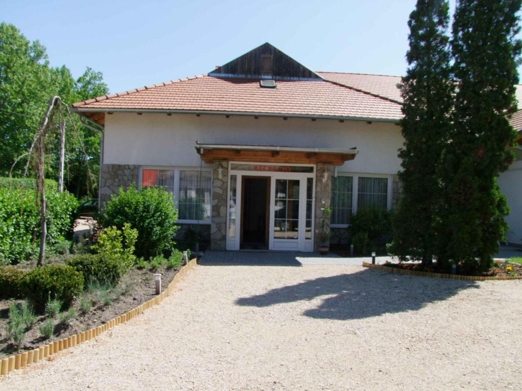Hotel Platan Zamardi Exterior photo